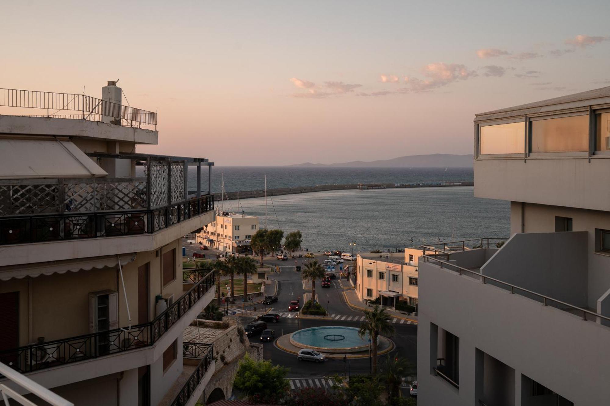 L' Horizon Luxury Living By 8Essentially Ираклион Экстерьер фото